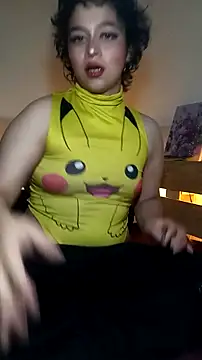 Snapshot of Bitsy_Messy chatting on November 2025 06:02:02 AM Bitsy Messy online show from November 2025 06:02:02 AM