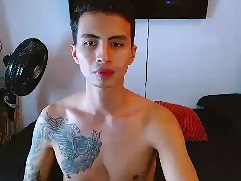 Velk hot online show from May 2026 02:45:01 PM