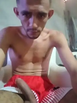 Snapshot of Treloso21 chatting on February 2026 12:15:01 PM Treloso21 online show from February 2026 12:15:01 PM