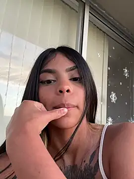 Snapshot of Zafiiro_Blue chatting on December 2024 11:00:02 AM Zafiiro Blue online show from December 2024 11:00:02 AM