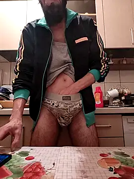 Snapshot of vulpe8400 chatting on February 2025 10:20:01 PM vulpe8400 online show from February 2025 10:20:01 PM