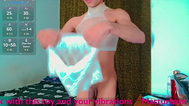 Snapshot of femboykeene chatting on December 2025 11:23:02 PM femboykeene online show from December 2025 11:23:02 PM