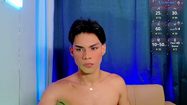 Snapshot of femboykeene chatting on February 2026 10:28:02 PM femboykeene online show from February 2026 10:28:02 PM