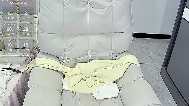 Feifei-cn online show from February 2025 12:34:02 PM