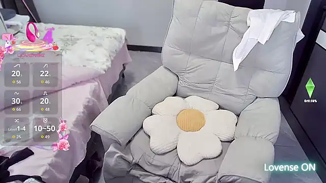 Feifei-cn online show from October 2025 06:57:01 AM