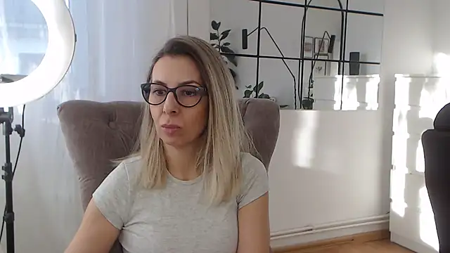 SukyGirl online show from January 2025 01:41:01 PM