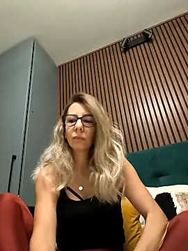 SukyGirl online show from November 2025 07:41:02 AM