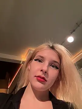 Snapshot of XMelissaX chatting on December 2025 10:48:01 PM XMelissaX online show from December 2025 10:48:01 PM