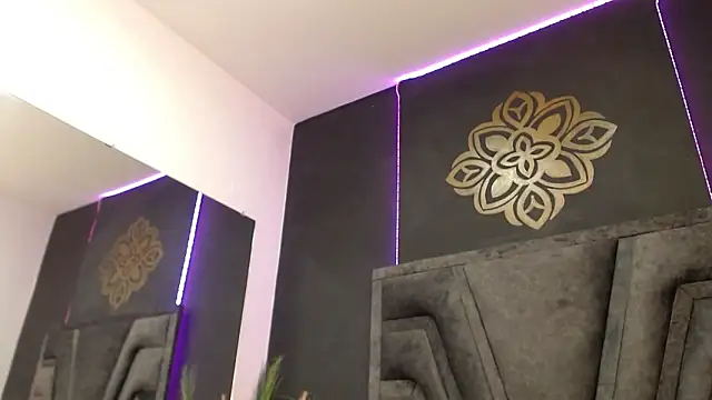 stefany bro online show from November 2025 11:20:02 AM