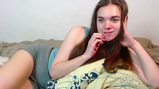 Snapshot of SallyMkn chatting on November 2025 01:43:01 PM SallyMkn online show from November 2025 01:43:01 PM