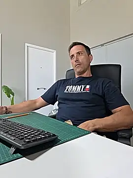 Lucas   81 online show from July 2026 10:51:02 AM