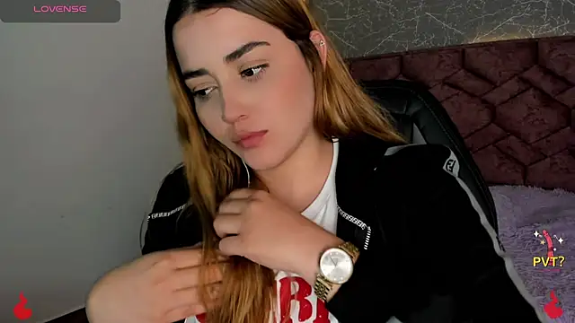 Lucia star   online show from January 2025 07:29:02 PM