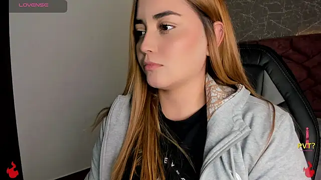 Lucia star   online show from January 2025 11:03:02 PM