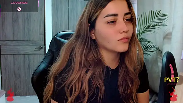 Lucia star   online show from February 2026 01:44:01 PM