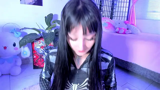 julyana  online show from March 2026 04:33:01 PM