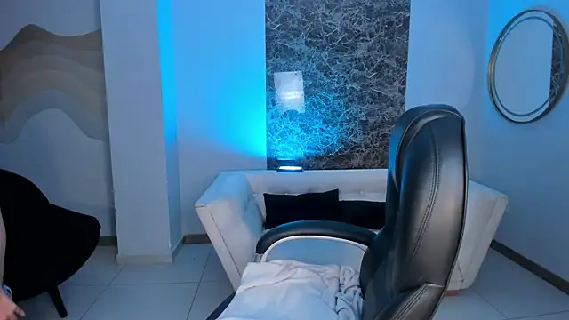 CarlaSmithX online show from November 2025 08:30:02 PM