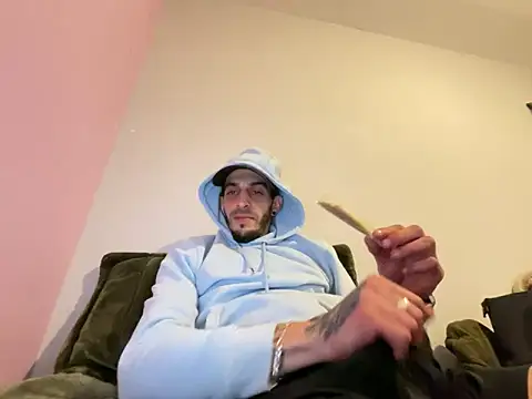 Rebeu313 online show from March 2026 08:49:01 PM