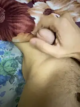 Snapshot of hamed-697 chatting on January 2025 12:01:01 AM hamed-697 online show from January 2025 12:01:01 AM