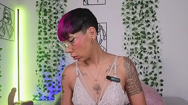 MiaMorgan  online show from May 2026 04:03:02 PM