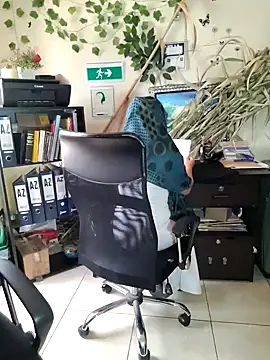 NAJWA-ARAB online show from January 2025 02:28:01 PM