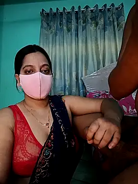 Taniya07 online show from May 2026 01:13:02 AM
