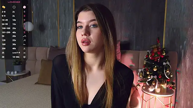 Snapshot of Sara_Lewiis chatting on December 2025 04:44:01 PM Sara Lewiis online show from December 2025 04:44:01 PM