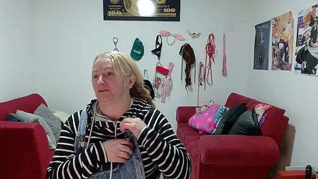 emperabigbootybigass online show from January 2026 12:19:01 PM