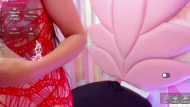 Snapshot of samy__milf chatting on November 2025 02:09:02 PM samy milf online show from November 2025 02:09:02 PM