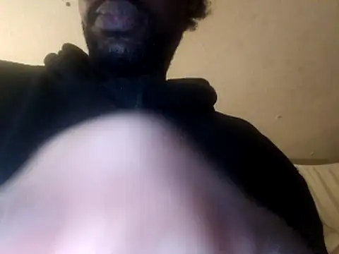 Snapshot of DevinToore chatting on November 2025 08:53:02 AM DevinToore online show from November 2025 08:53:02 AM