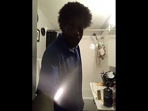 Snapshot of DevinToore chatting on March 2026 06:06:02 AM DevinToore online show from March 2026 06:06:02 AM