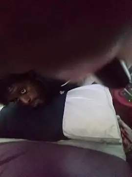 Snapshot of DevinToore chatting on April 2026 09:37:02 PM DevinToore online show from April 2026 09:37:02 PM