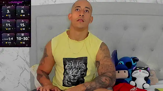 luigiferrara online show from March 2026 09:08:02 PM