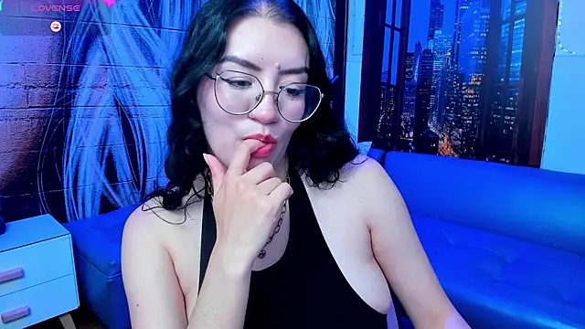 Violetaa diazz online show from February 2025 12:20:02 AM