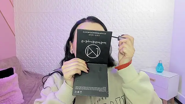 Violetaa diazz online show from October 2025 09:13:01 PM