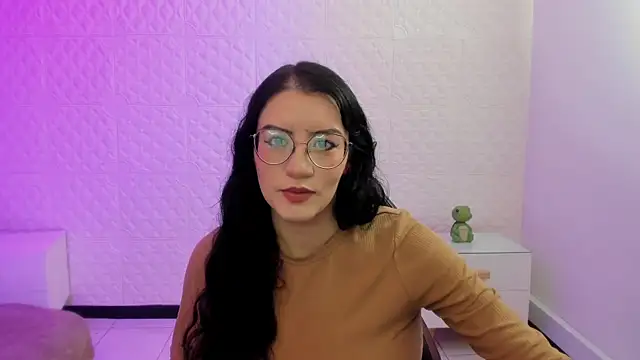 Violetaa diazz online show from March 2026 09:30:01 PM