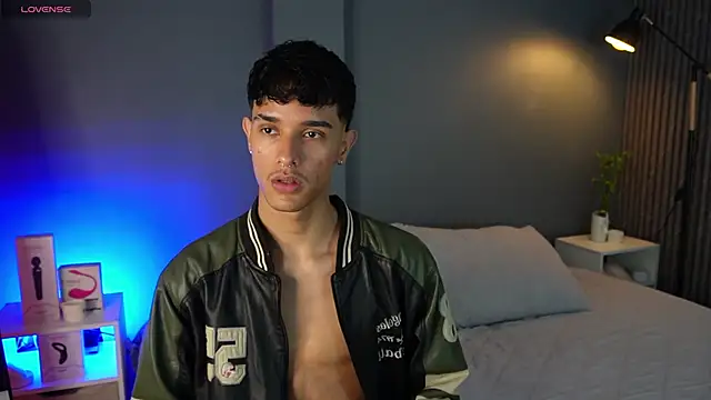 Snapshot of Busterspinter chatting on March 2025 11:28:01 AM Busterspinter online show from March 2025 11:28:01 AM