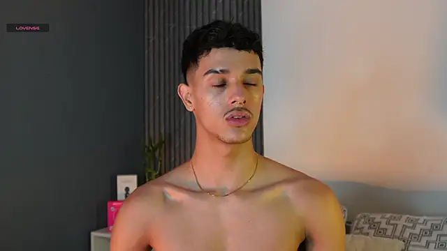 Snapshot of Busterspinter chatting on September 2025 07:08:01 AM Busterspinter online show from September 2025 07:08:01 AM