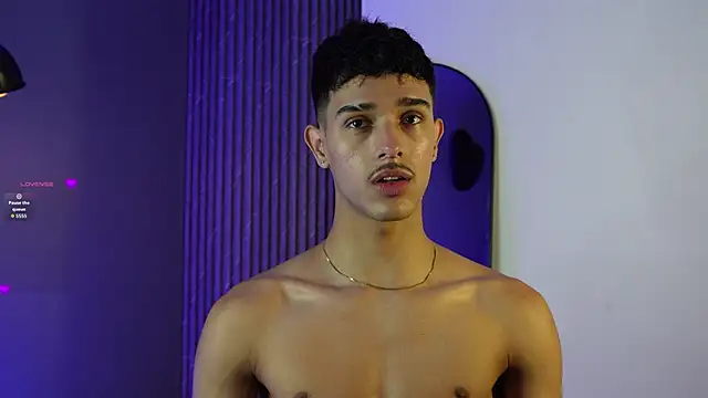 Snapshot of Busterspinter chatting on September 2025 12:53:01 PM Busterspinter online show from September 2025 12:53:01 PM