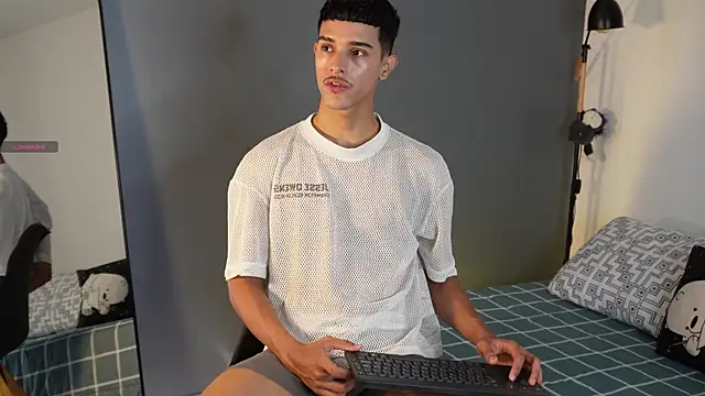 Snapshot of Busterspinter chatting on October 2025 07:23:02 PM Busterspinter online show from October 2025 07:23:02 PM