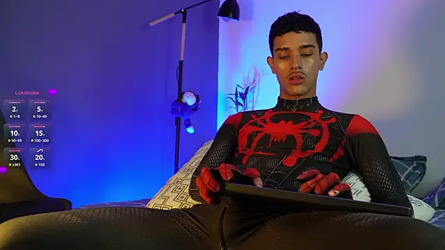 Snapshot of Busterspinter chatting on October 2025 12:13:02 PM Busterspinter online show from October 2025 12:13:02 PM