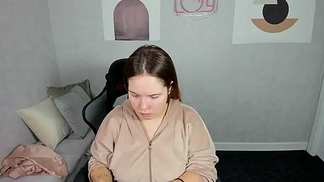 Snapshot of Aliisson_Edwards chatting on February 2025 12:31:02 AM Aliisson Edwards online show from February 2025 12:31:02 AM