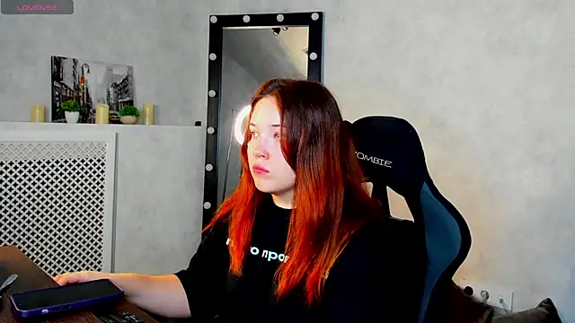 Snapshot of Aliisson_Edwards chatting on February 2025 12:00:02 AM Aliisson Edwards online show from February 2025 12:00:02 AM