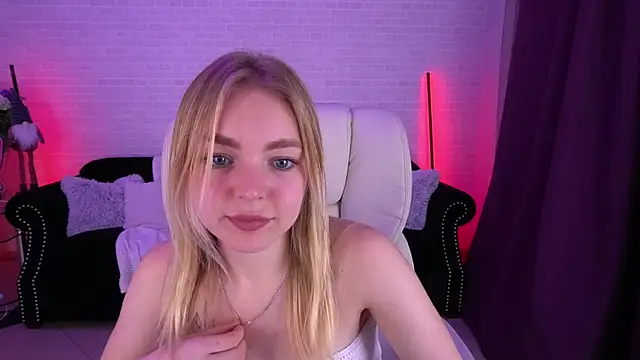 EmilySunshineS online show from December 2024 10:26:01 PM