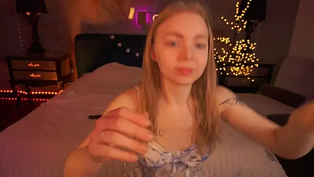 EmilySunshineS online show from April 2026 06:33:02 AM