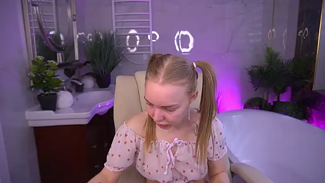 EmilySunshineS online show from May 2026 06:53:02 AM