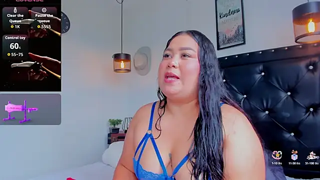 victoriajk online show from May 2026 06:05:02 PM
