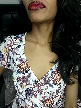 Snapshot of glam_goddess chatting on January 2025 11:24:02 PM glam goddess online show from January 2025 11:24:02 PM