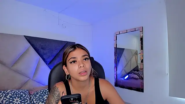 GiaFu online show from February 2026 06:50:02 PM