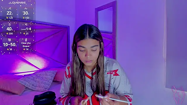 GiaFu online show from April 2026 06:24:02 PM
