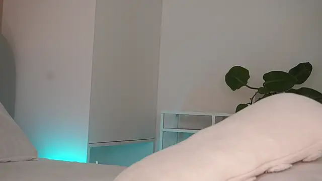 Snapshot of DreamSofia chatting on March 2025 02:23:02 PM DreamSofia online show from March 2025 02:23:02 PM